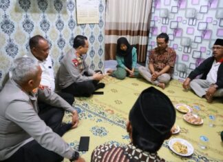 Kapolda DIY Melayat ke Rumah Mahasiswa Amikom yang Tewas Usai Ikut Aksi Unjuk Rasa