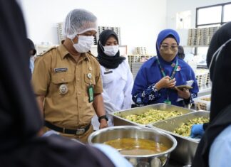 Wakil Bupati Kulon Progo Tinjau SPPG Polda DIY Pastikan Kualitas Program Makan Bergizi Gratis