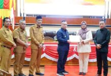 Bupati Lingga Hadiri Rapat Paripurna DPRD Bahas APBD 2026
