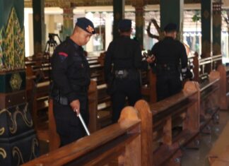 Polres Bantul dan Tim Jibom Sterilisasi Sejumlah Gereja Jelang Natal 2025